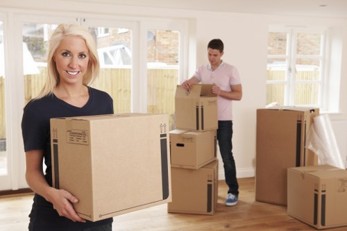 Storage pricing overview with boxes and furniture ready for a transparent quote