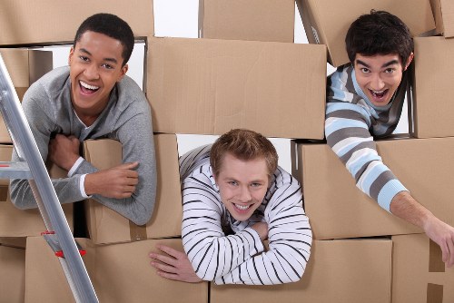 Choosing the right storage unit size for long-term storage in Tootingbec